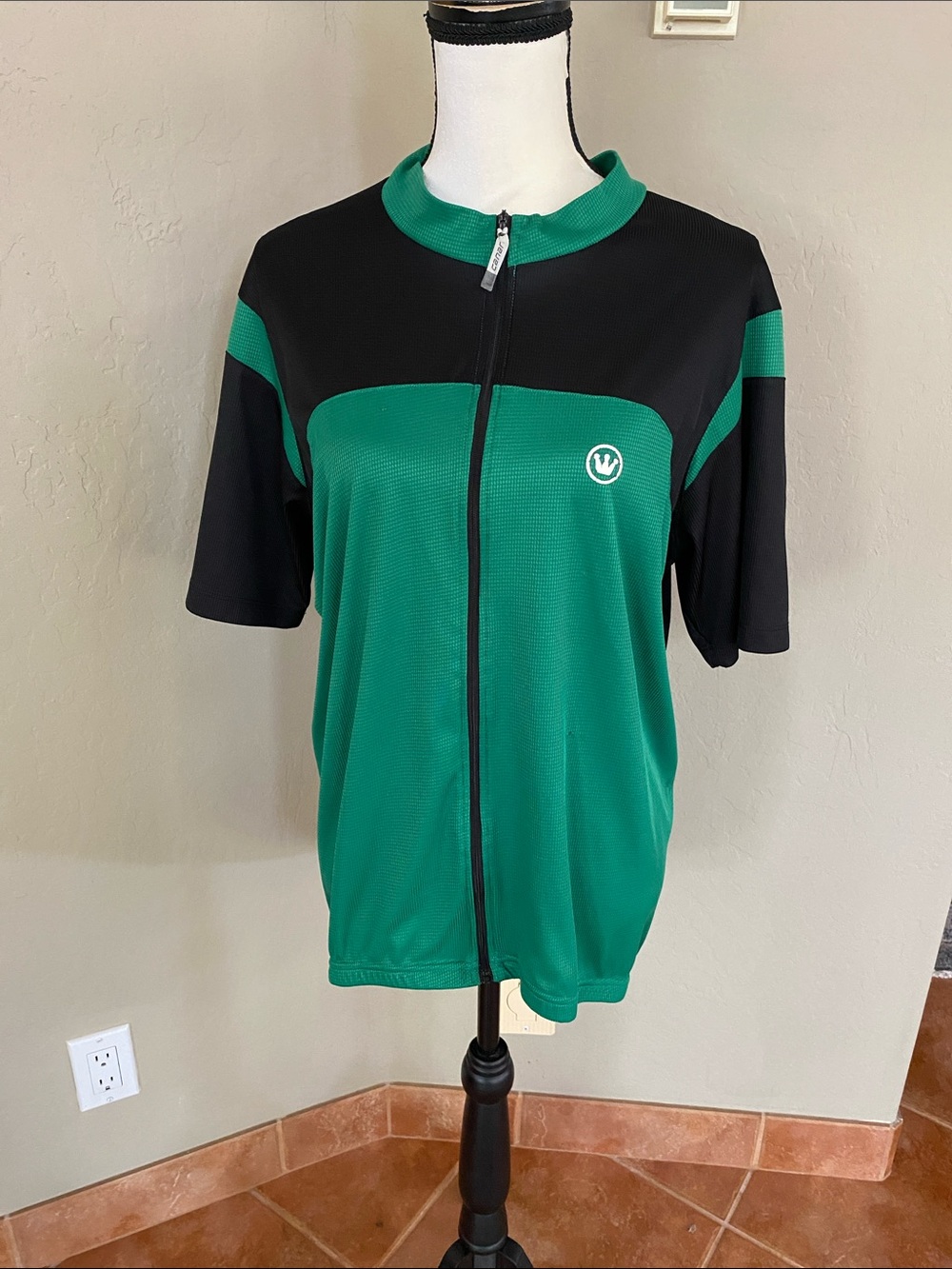 Canari Green and Black Short Sleeve Cycling Jersey with Full Zip